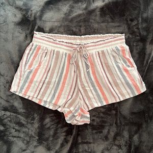 XL Aéropostale Adjustable Tie Front Shorts